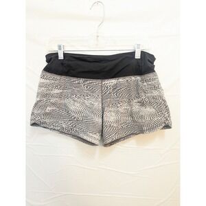 Lululemon Shorts Women's 6 Black‎ White Snakeskin Run Times 4"  Athletic